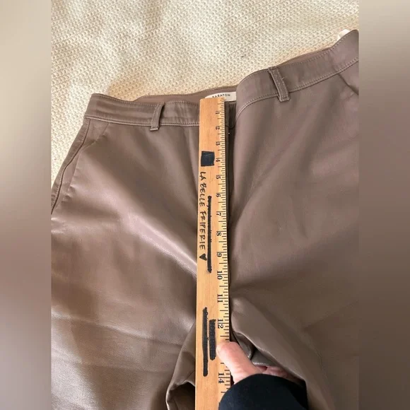 Babaton cropped vegan leather pant - Picture 9 of 12